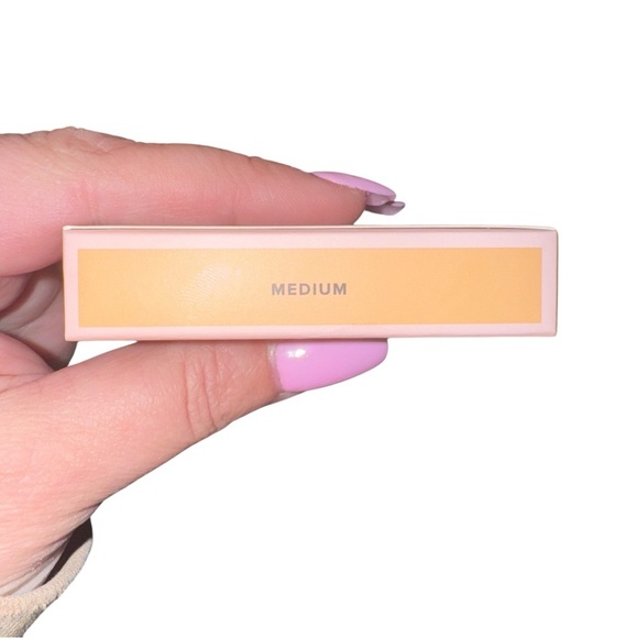 WHATS UP BEAUTY Wind Dancer Pressed Setting Powder in Medium Full Size New 9g - Picture 5 of 5